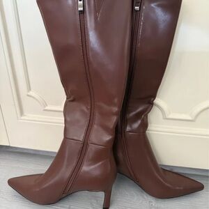 Elegant Brown Heeled Boots for Women